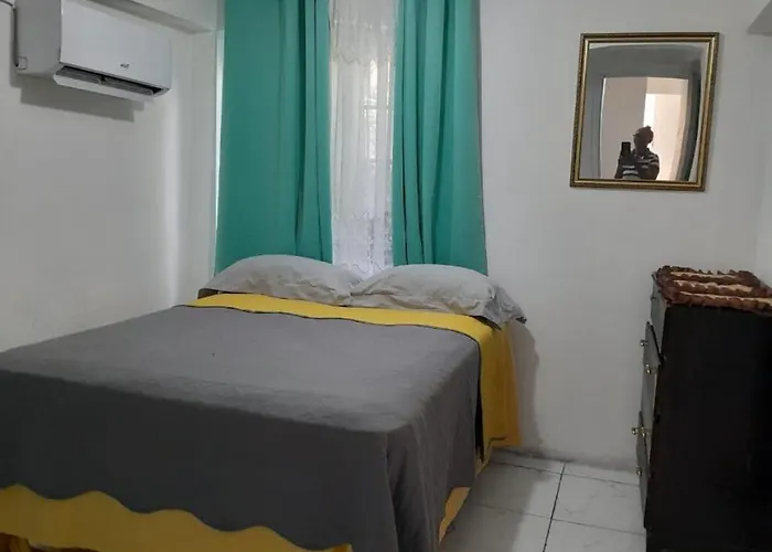 Cozy 2 Bed In Ocho Rios